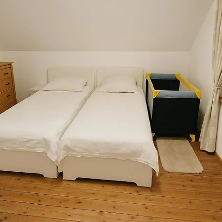 Дом отдыха Haus Am Pledlberg In Bei Passau & Deggendorf & Oesterreich & Grenze Fuer Arbeit Freizeit Und Winzer